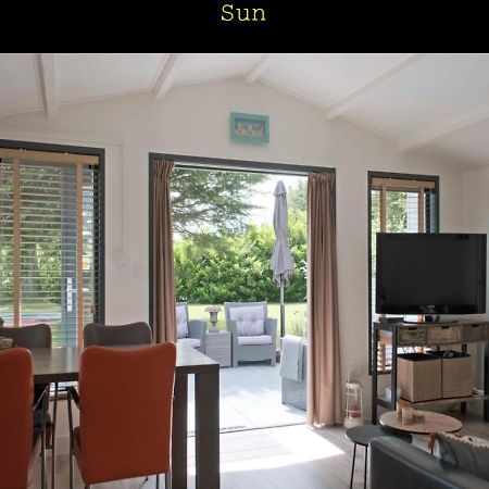 Inn To The Beach Ouddorp Ngoại thất bức ảnh