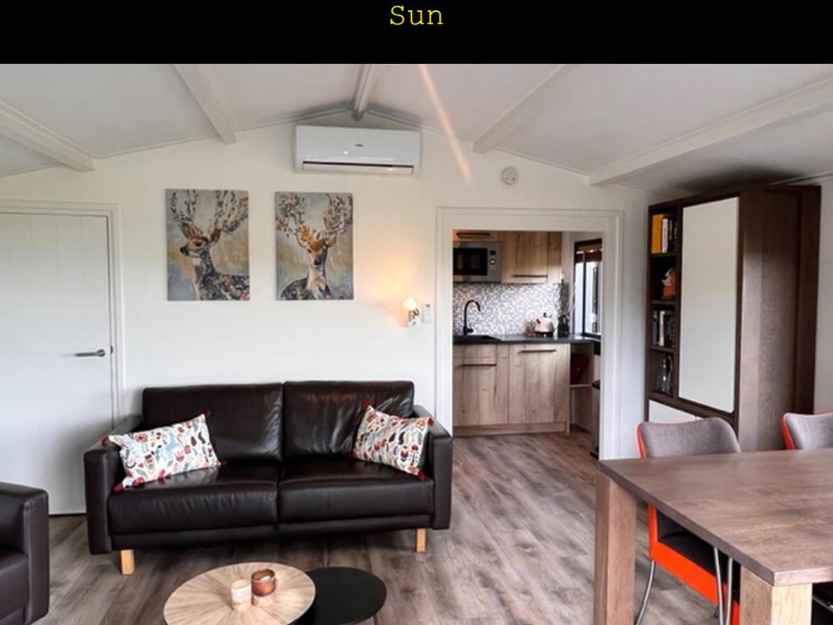 Inn To The Beach Ouddorp Ngoại thất bức ảnh